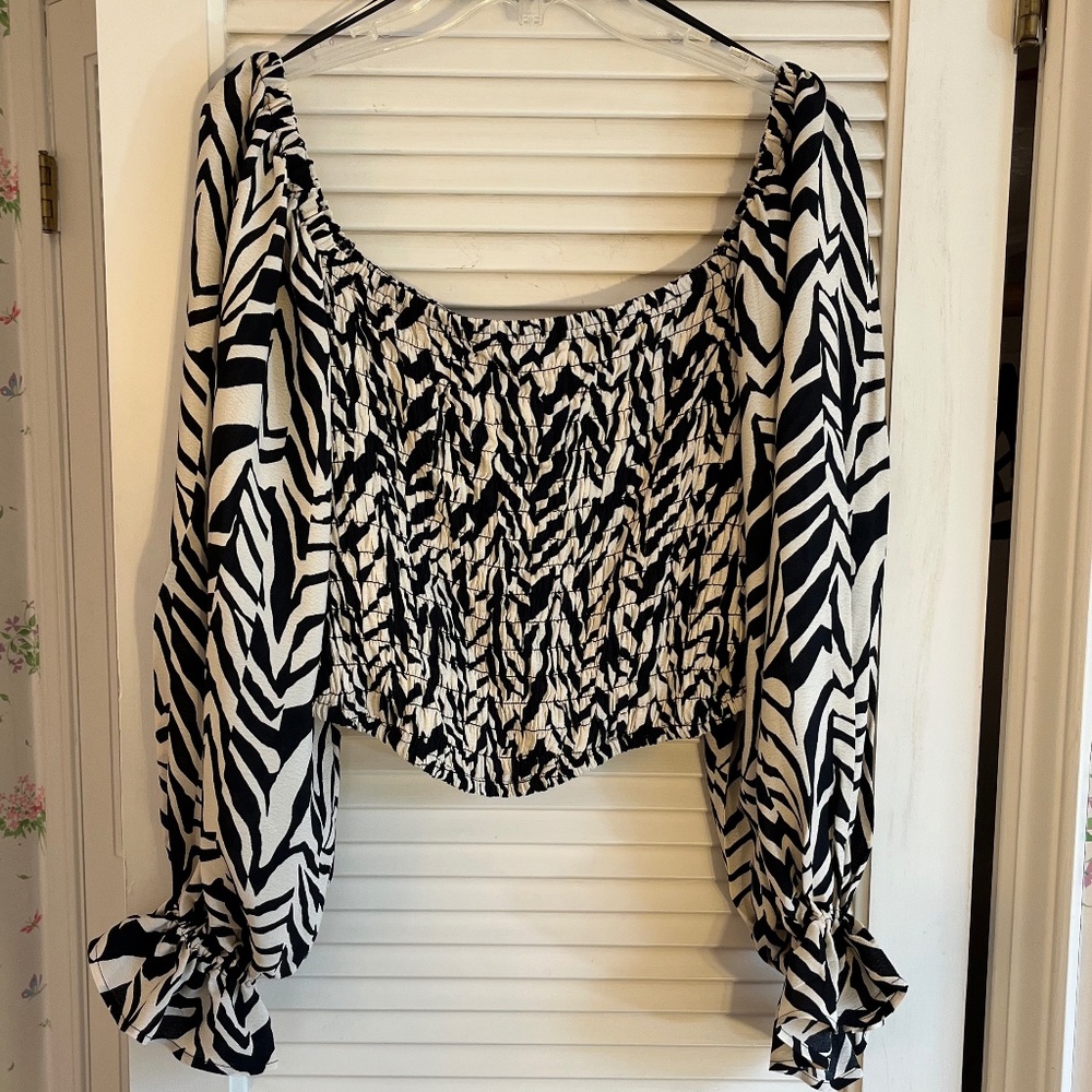 Eloquii Black Cream Zebra Print Off Shoulder Blouse Size 14/16 NWT - Picture 8 of 8